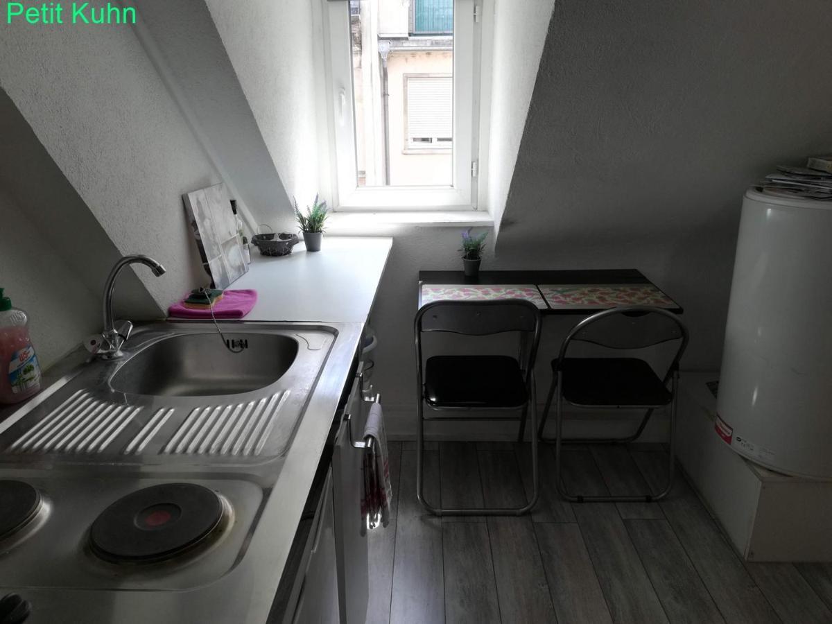 Luthin'S Home สตราสบูร์ก ภายนอก รูปภาพ