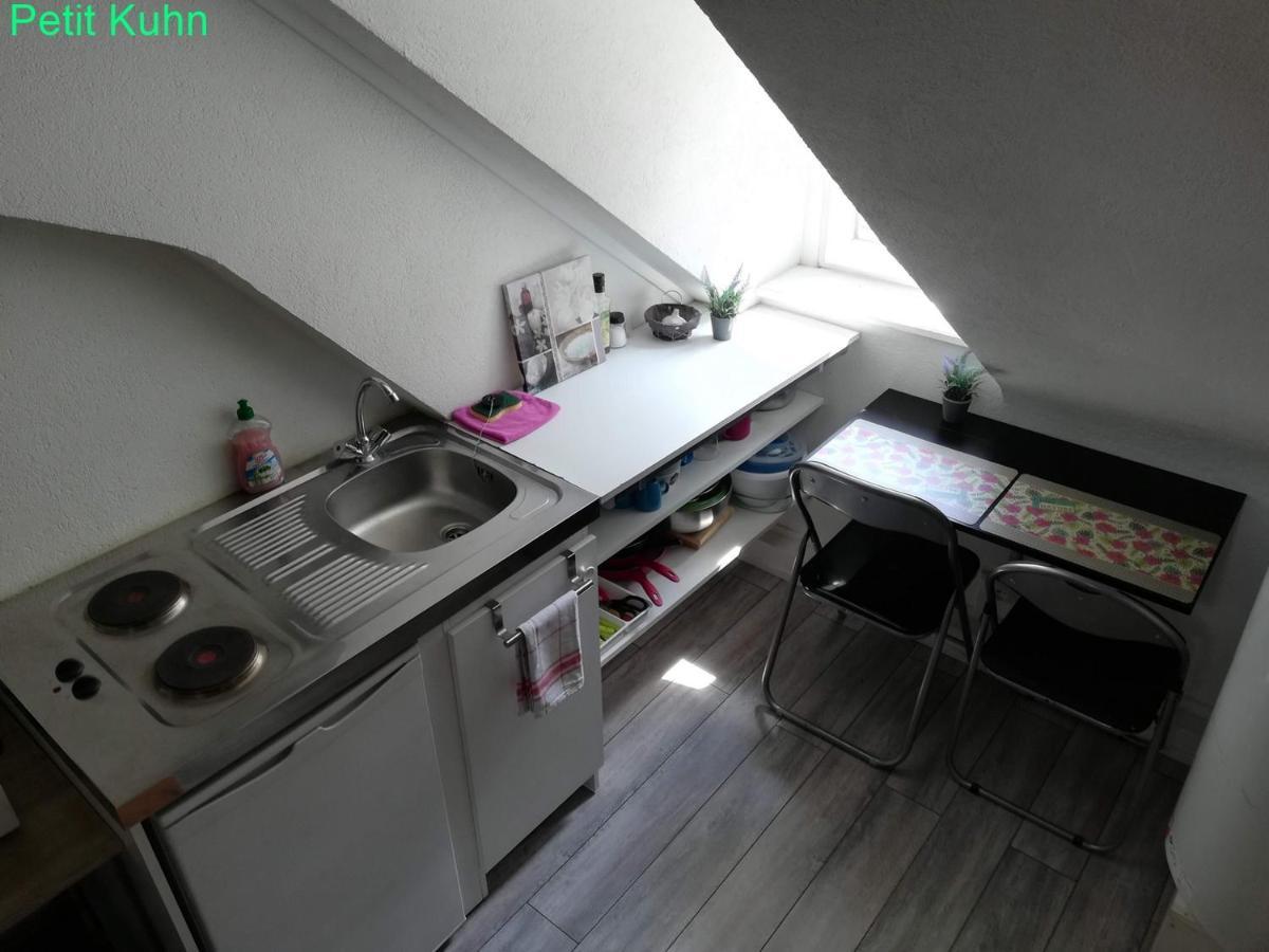 Luthin'S Home สตราสบูร์ก ภายนอก รูปภาพ